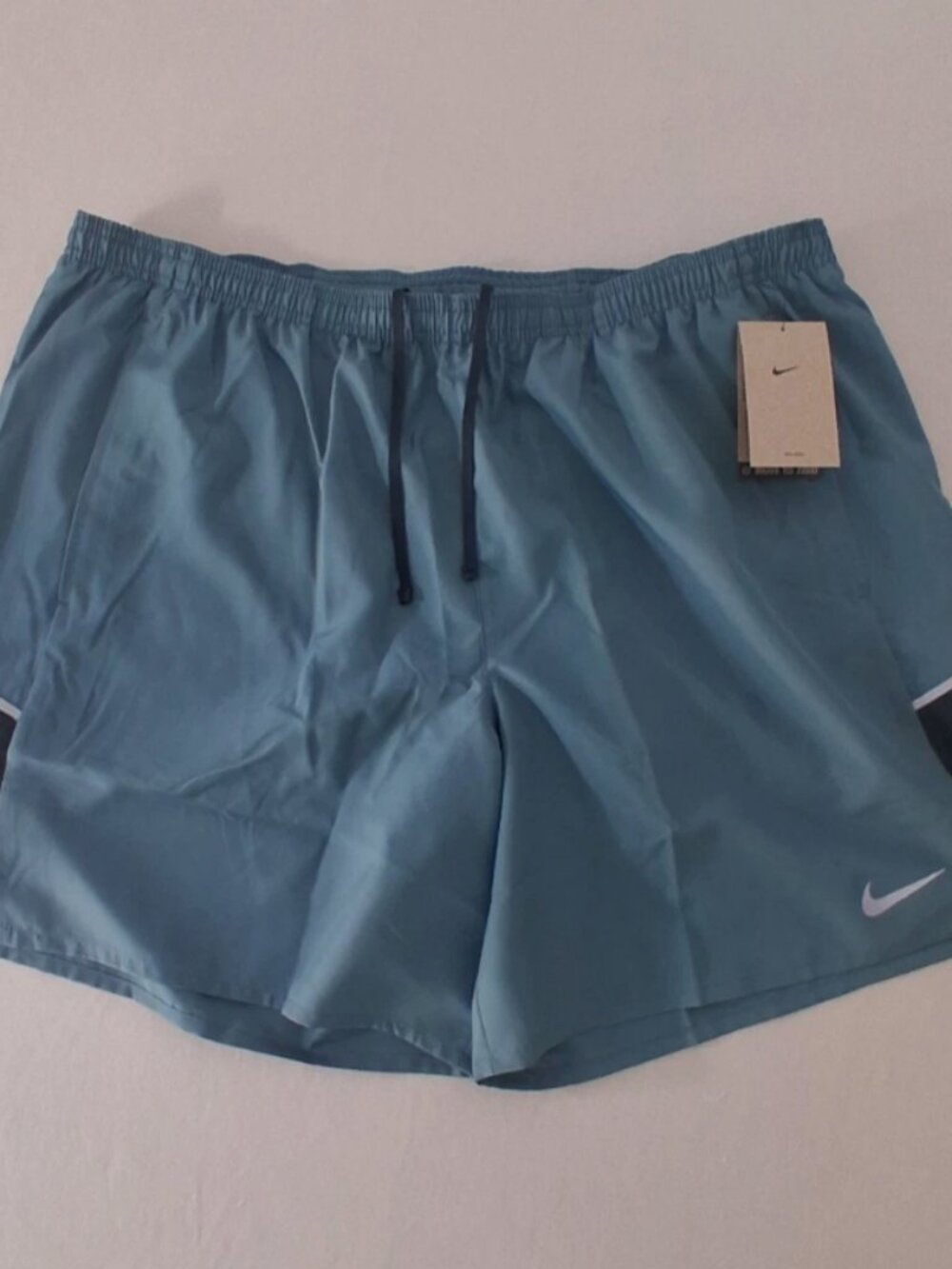 NWT NIKE Miler Dri-Fit Reflective 2 in 1 Running Shorts Mens 2XL 7" Inseam
